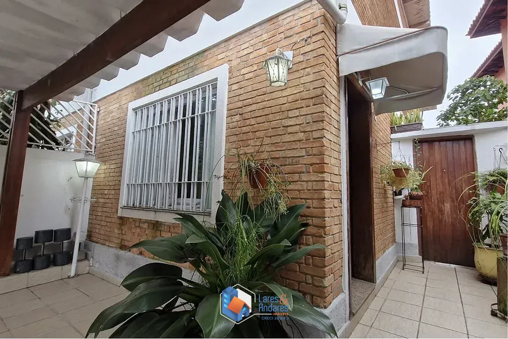 Casa, 3 quartos, 162 m² - Foto 1