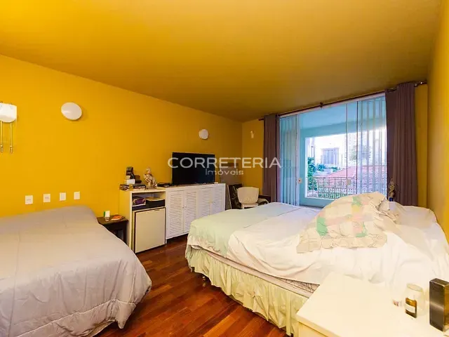 Casa 3 quartos e 6 banheiros, à venda, no bairro Vila Cordeiro em São Paulo