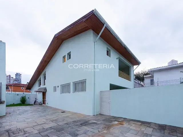 Casa 3 quartos e 6 banheiros, à venda, no bairro Vila Cordeiro em São Paulo