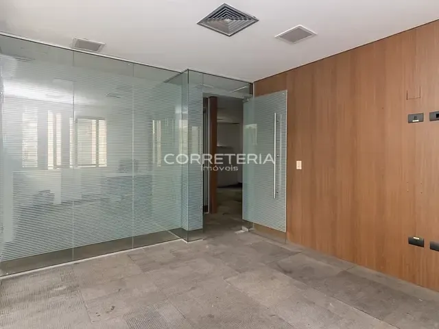Sala à venda, no bairro Vila Olímpia em São Paulo