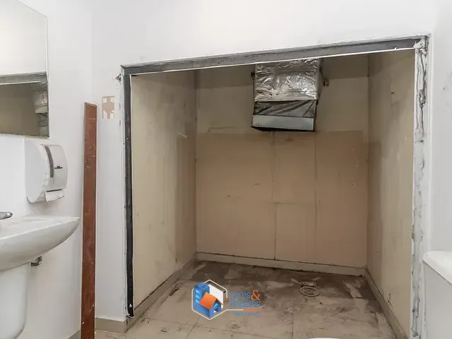 Sala à venda, no bairro Vila Olímpia em São Paulo