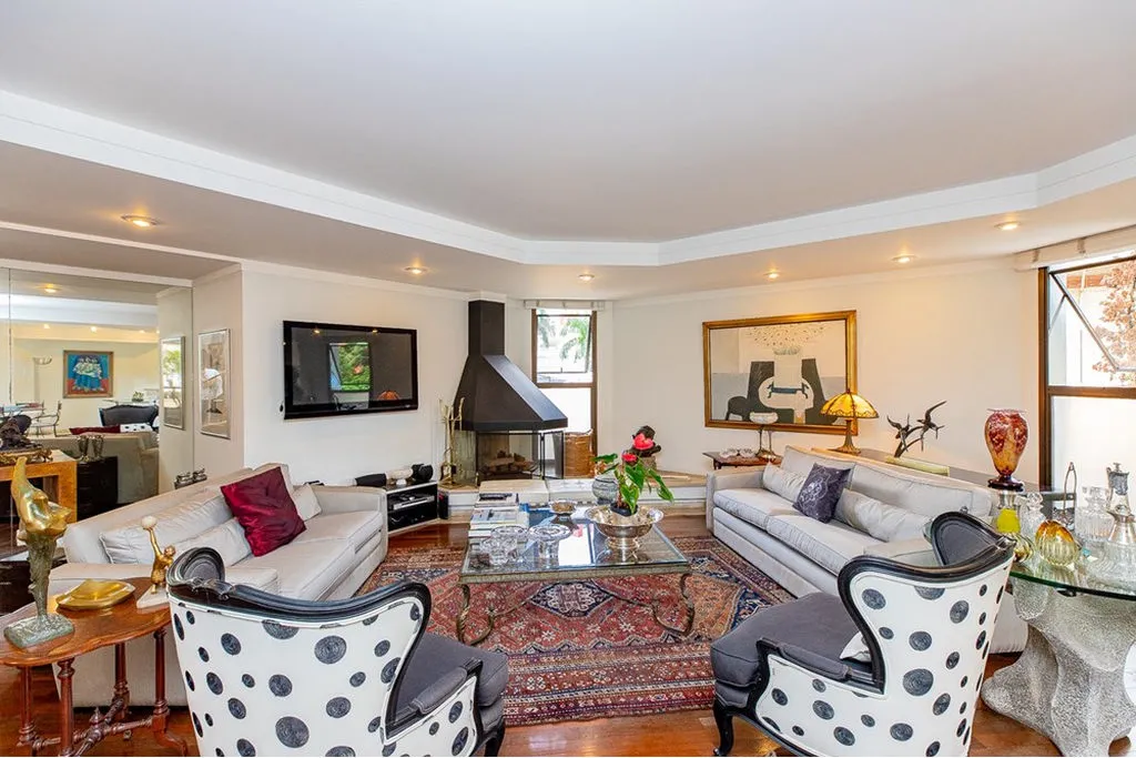 Apartamento à venda 2 Quartos 2 Suites 2 Vagas 157M² Real Parque São Paulo - SP