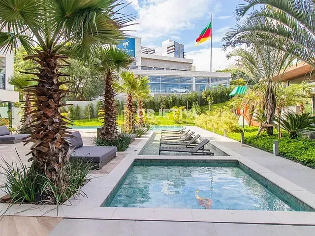 Apartamento 2 quartos e 4 banheiros, à venda, no bairro Petrópolis em Porto Alegre