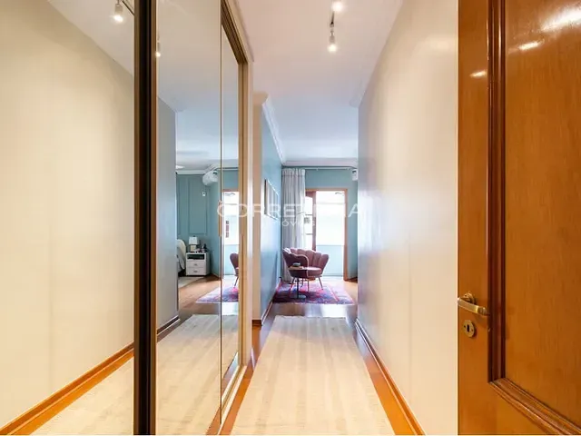 Casa 4 quartos e 6 banheiros, à venda, no bairro Planalto Paulista em São Paulo