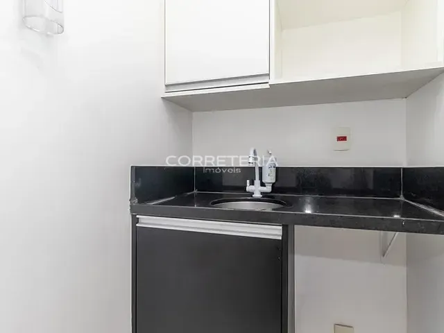 Sala à venda, no bairro Morumbi em São Paulo