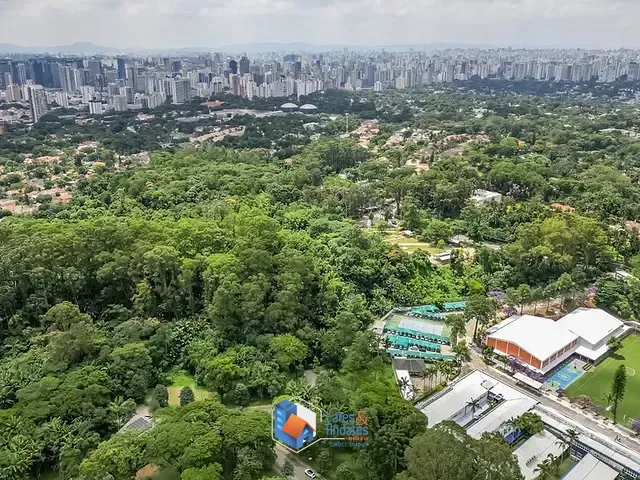 Terreno à venda, no bairro Chácara Flora em São Paulo