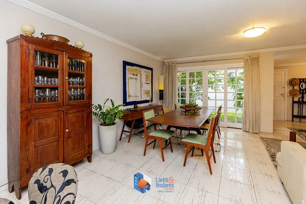 Casa, 4 quartos, 260 m² - Foto 32