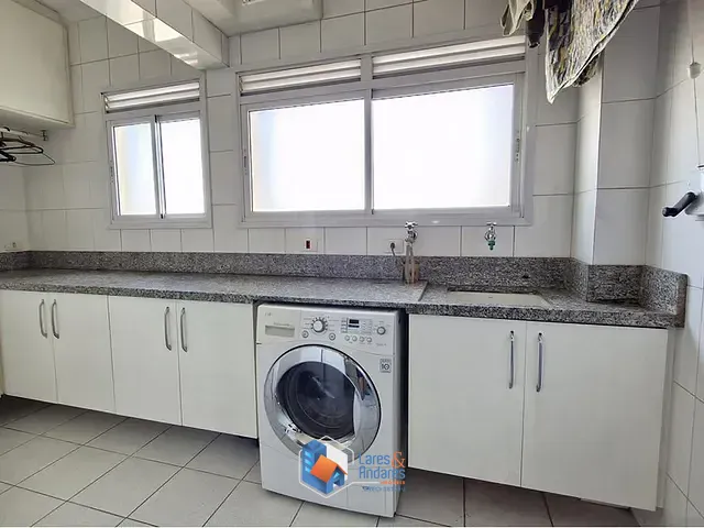 Apartamento 3 quartos e 2 banheiros, à venda, no bairro Vila Gumercindo em São Paulo