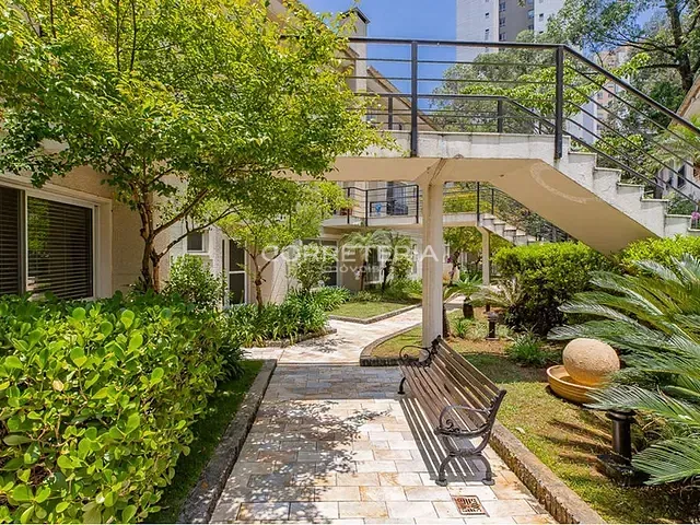 Casa 3 quartos e 3 banheiros, à venda, no bairro Vila Andrade em São Paulo