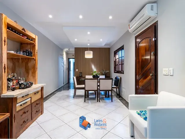 Casa 3 quartos e 4 banheiros, à venda, no bairro Jardim Santa Cruz (Campo Grande) em São Paulo