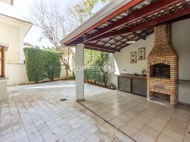 Casa 4 quartos e 6 banheiros, à venda, no bairro Jardim Cordeiro em São Paulo