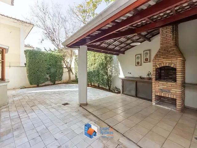 Casa 4 quartos e 6 banheiros, à venda, no bairro Jardim Cordeiro em São Paulo
