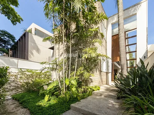 Casa 4 quartos e 8 banheiros, à venda, no bairro Vila Nova Conceição em São Paulo