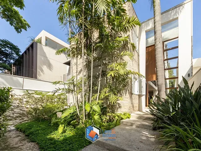 Casa 4 quartos e 8 banheiros, à venda, no bairro Vila Nova Conceição em São Paulo