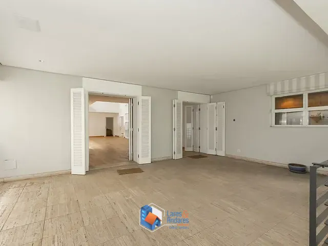 Casa 4 quartos e 8 banheiros, à venda, no bairro Vila Nova Conceição em São Paulo