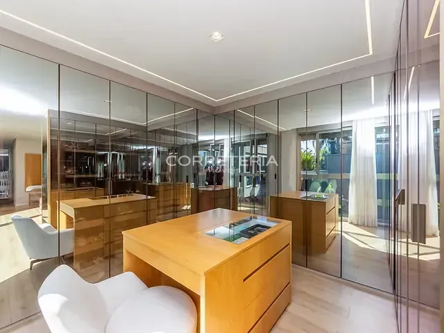 Casa 3 quartos e 5 banheiros, à venda, no bairro Alto da Boa Vista em São Paulo