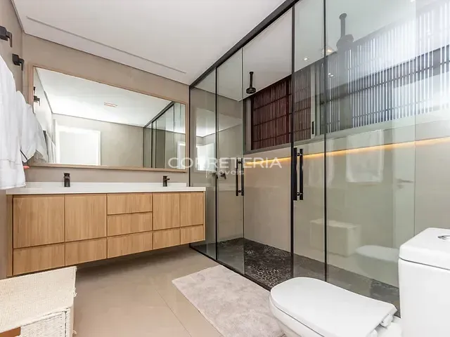 Casa 3 quartos e 5 banheiros, à venda, no bairro Alto da Boa Vista em São Paulo
