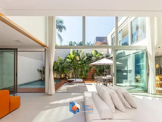 Casa 3 quartos e 5 banheiros, à venda, no bairro Alto da Boa Vista em São Paulo