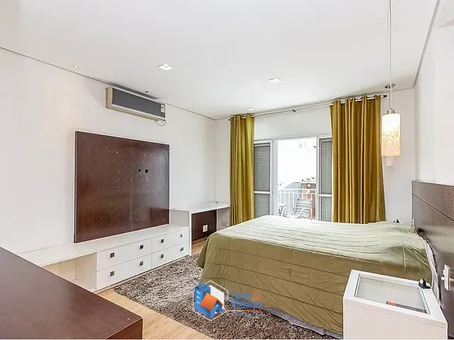 Casa 4 quartos e 5 banheiros, à venda, no bairro Alto da Boa Vista em São Paulo