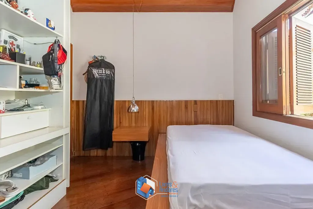 Casa, 4 quartos, 237 m² - Foto 4