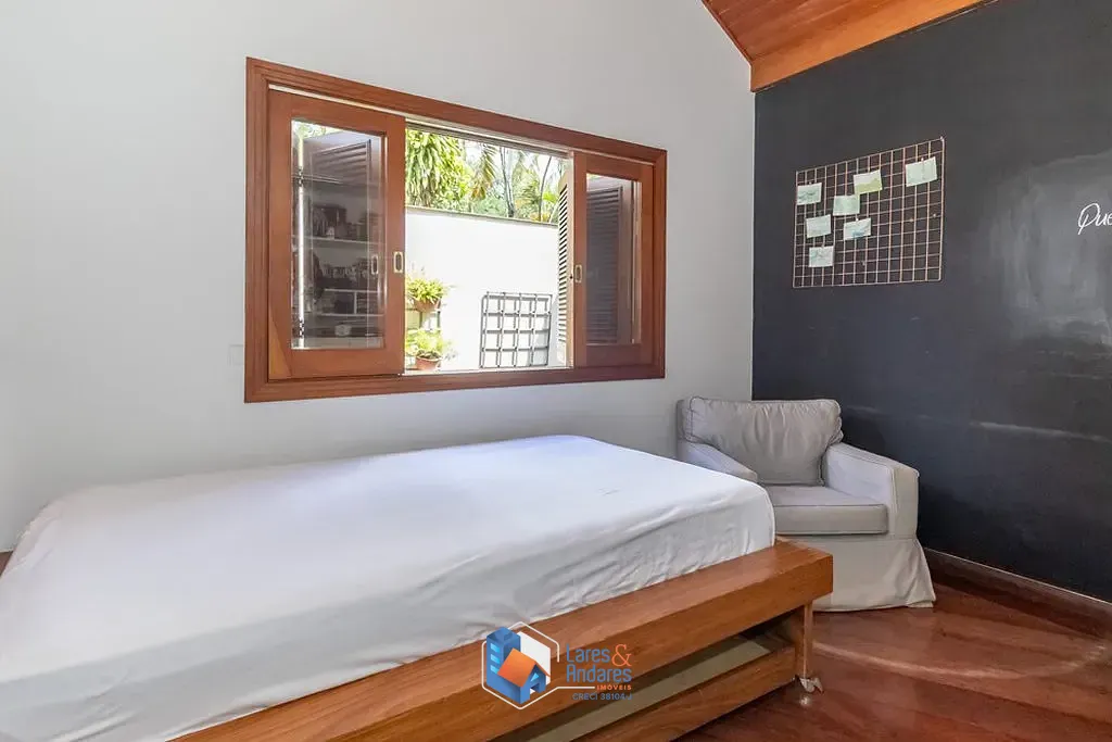 Casa, 4 quartos, 237 m² - Foto 2