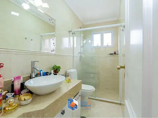 Casa 4 quartos e 7 banheiros, à venda, no bairro Planalto Paulista em São Paulo