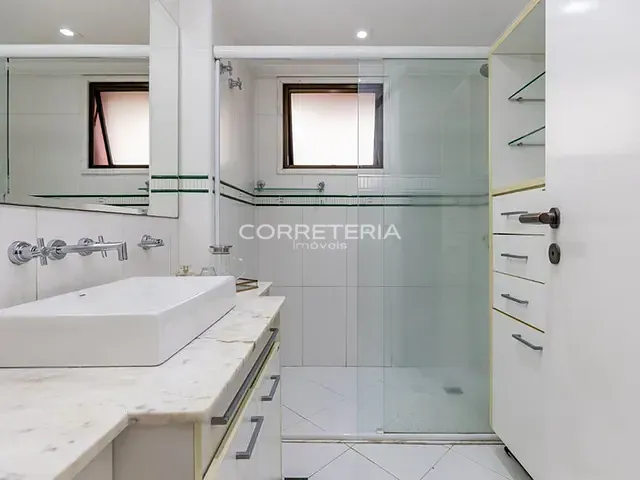 Apartamento 3 quartos e 5 banheiros, à venda, no bairro Vila Nova Conceição em São Paulo