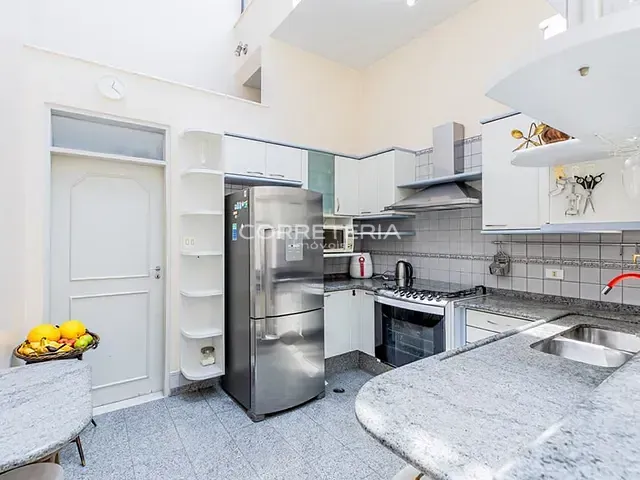 Casa 4 quartos e 7 banheiros, à venda, no bairro Alto da Boa Vista em São Paulo