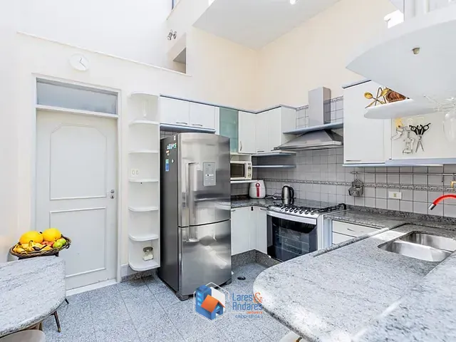 Casa 4 quartos e 7 banheiros, à venda, no bairro Alto da Boa Vista em São Paulo