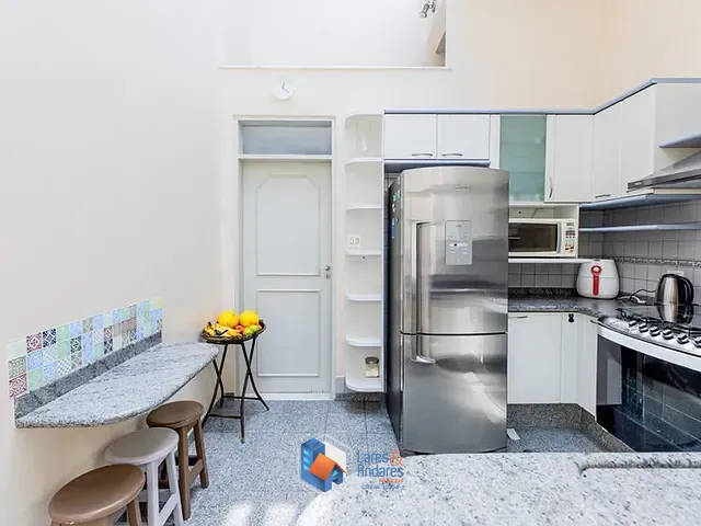 Casa 4 quartos e 7 banheiros, à venda, no bairro Alto da Boa Vista em São Paulo