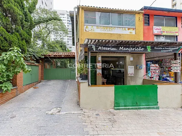 Loja à venda, no bairro Moema em São Paulo