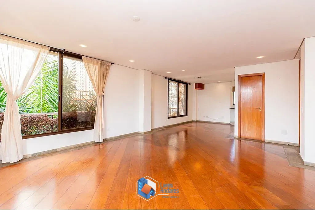 Apartamento, 4 quartos, 200 m² - Foto 1