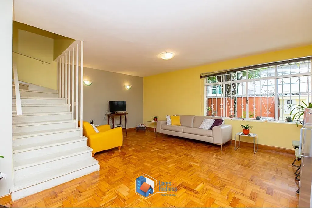 Casa, 4 quartos, 210 m² - Foto 1