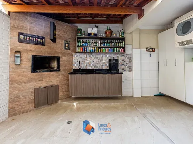 Casa 3 quartos e 4 banheiros, à venda, no bairro Vila Gumercindo em São Paulo