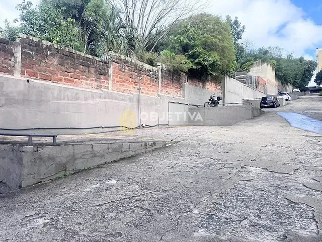 Apartamento 2 quartos e 1 banheiro, à venda, no bairro Teresópolis em Porto Alegre