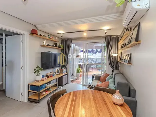 Cobertura / Penthouse 1 quarto e 2 banheiros, à venda, no bairro Cidade Baixa em Porto Alegre