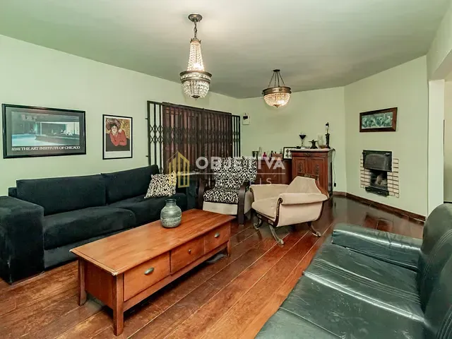 Casa 4 quartos e 4 banheiros, à venda, no bairro Cristal em Porto Alegre