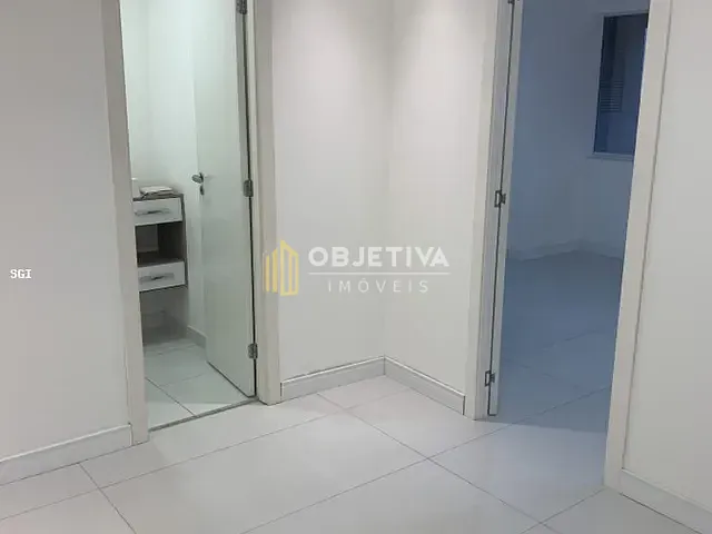 Sala à venda, no bairro Independência em Porto Alegre