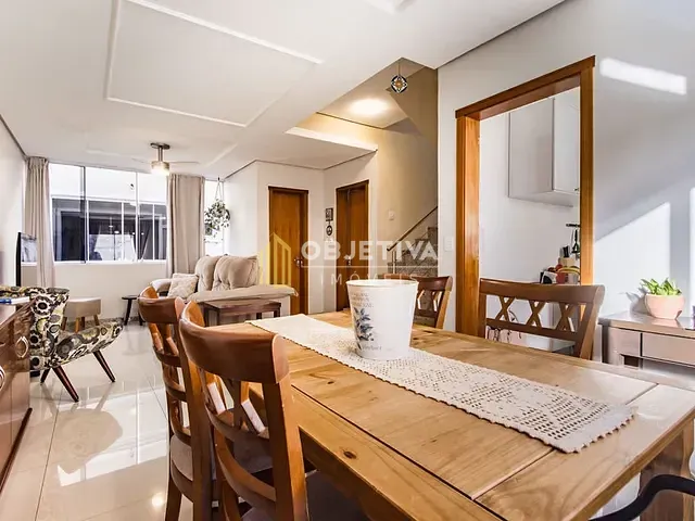 Casa 3 quartos e 3 banheiros, à venda, no bairro Vila Ipiranga em Porto Alegre