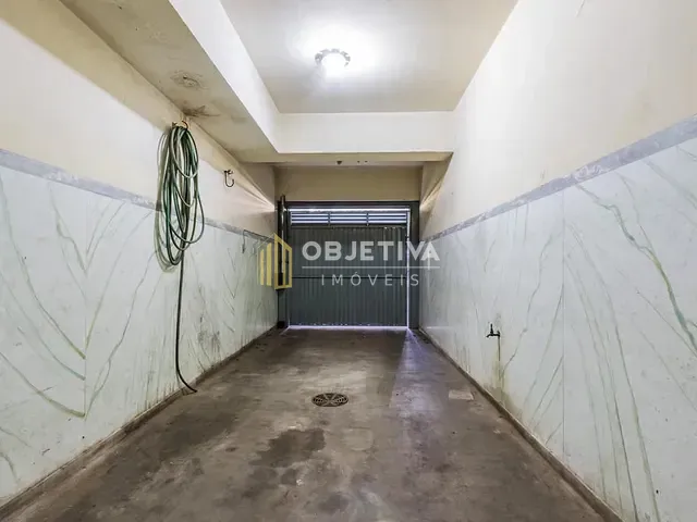 Apartamento 2 quartos e 2 banheiros, à venda, no bairro Menino Deus em Porto Alegre