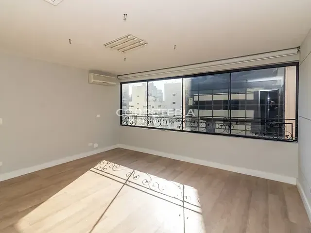 Apartamento 1 quarto e 2 banheiros, à venda, no bairro Itaim Bibi em São Paulo