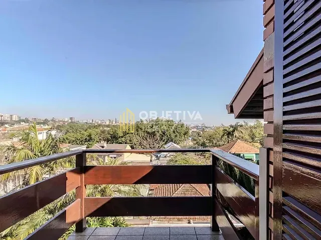Casa 4 quartos e 4 banheiros, à venda, no bairro Jardim São Pedro em Porto Alegre