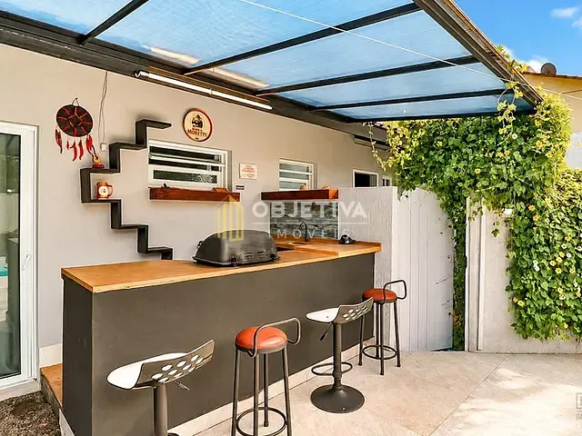 Casa 4 quartos e 3 banheiros, à venda, no bairro Ipanema em Porto Alegre