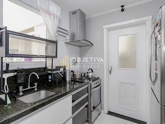 Casa 4 quartos e 5 banheiros, à venda, no bairro Lomba do Pinheiro em Porto Alegre