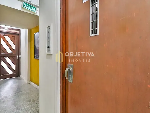 Apartamento 2 quartos e 1 banheiro, à venda, no bairro Santana em Porto Alegre