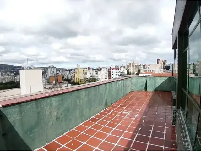 Sala à venda, no bairro Petrópolis em Porto Alegre