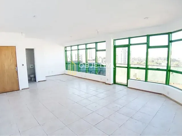 Sala à venda, no bairro Petrópolis em Porto Alegre