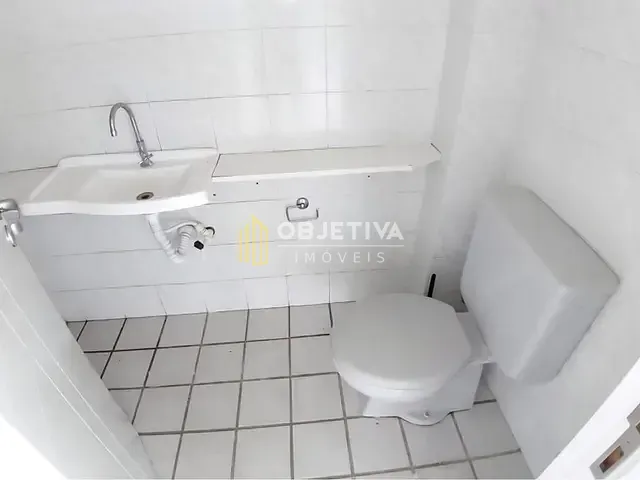 Sala à venda, no bairro Petrópolis em Porto Alegre