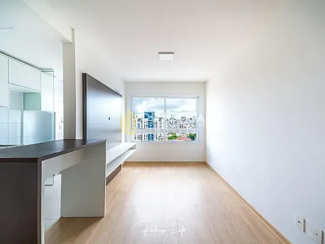 Apartamento 2 quartos e 2 banheiros, à venda, no bairro Cidade Baixa em Porto Alegre