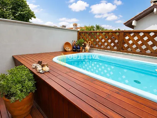 Casa 3 quartos e 3 banheiros, à venda, no bairro Ipanema em Porto Alegre